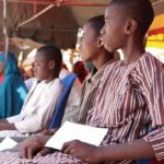 Quase 900 crianças que lutaram como soldados são liberadas na Nigéria