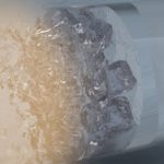 O 'gelo quente' criado em laboratório que se solidifica a milhares de graus de temperatura