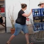 Cidade alemã compra toda cerveja de cidade para impedir neonazistas de beberem