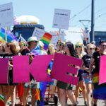 Gay Pride com funcionários da IKEA