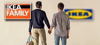 Propaganda LGBT com casal de homens da IKEA