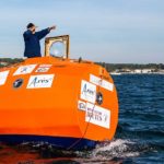 Francês de 72 anos atravessa o Atlântico em um tonel sem motor