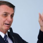 Sou o capitão motosserra - Bolsonaro ironiza críticas ao aumento de desmatamento
