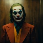 Coringa é ovacionado e conquista Leão de Ouro em Veneza
