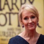 J. K. Rowling deixou de ser bilionária por enormes doações à caridade