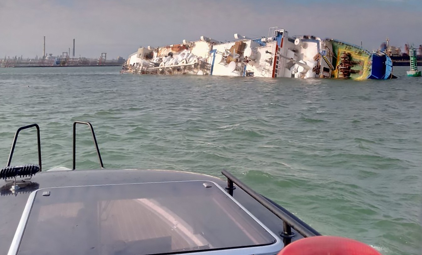 Navio com 14 mil ovelhas tomba no mar na costa da Romênia