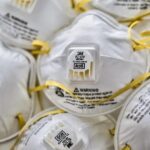 MIT e Harvard preparam máscara que acende quando detecta covid-19