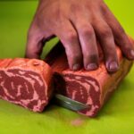 Bife à base de plantas produzido com impressora 3D por start-up israelense