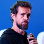 Presidente do Twitter doa US$ 3 milhões para projeto de renda universal básica