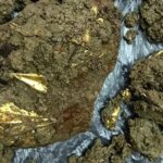 Diadema de ouro é descoberto no sarcófago romano na Turquia
