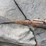 Derretimento de gelo revela antigos artefatos de caça na Noruega