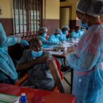 Vírus Ebola em sobreviventes pode desencadear surtos anos após infecção