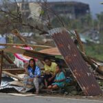 Número de mortos por tufão nas Filipinas sobe para 388