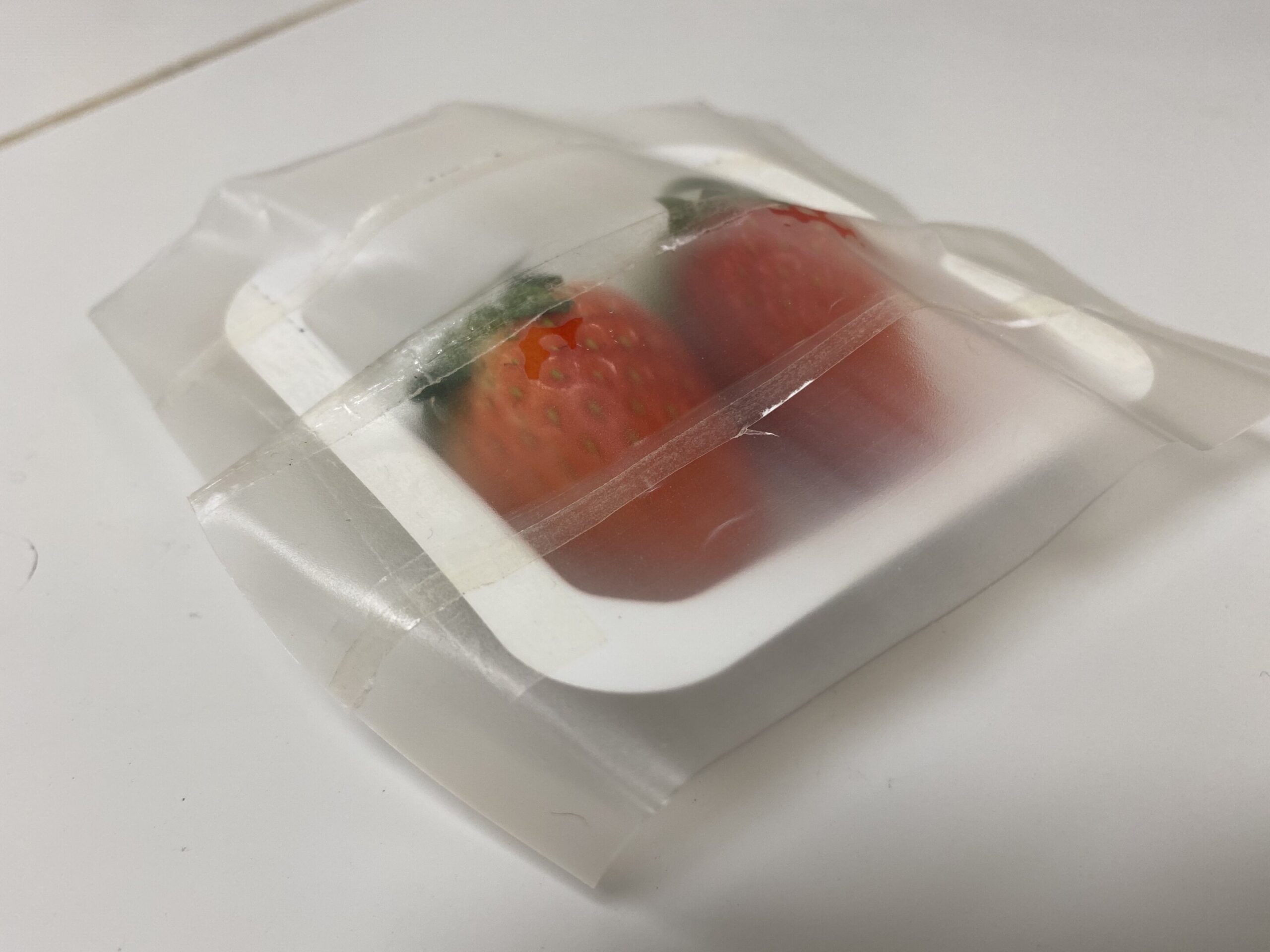 Embalagem de alimentos sustentável que mantém os micróbios nocivos à distância