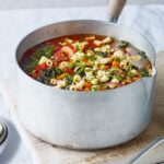 Sopa minestrone vegana
