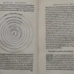 Primeira edição perfeita do polêmico livro de Copérnico sobre astronomia pode render US$ 2,5 milhões