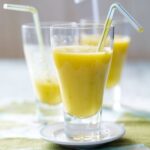 Smoothie de frutas tropicais