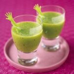 Suco de kiwi, maçã e hortelã
