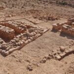 Dezenas de esqueletos de 2.500 anos desenterrados em uma antiga encruzilhada no deserto de Negev