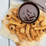 Churros de Canela com Ganache de Chocolate