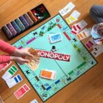 Jogos de tabuleiro melhoram habilidades matemáticas em crianças pequenas
