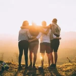 Novo estudo destaca o benefício do toque na saúde física e mental