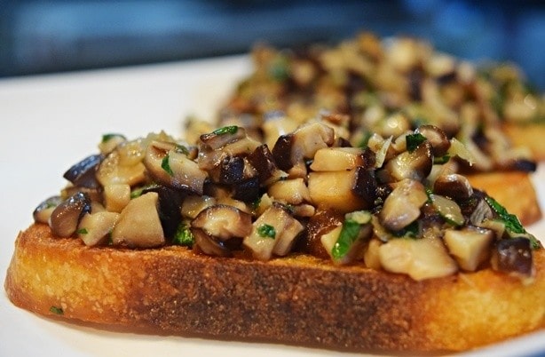 Bruschettas de Cogumelos Shiitake