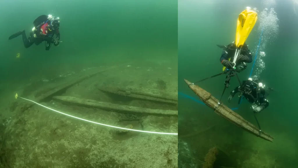 (Esquerda) Cama de canhão GH2021-A100 descoberta em 2021, com a cama de canhão 29704:237 posicionada atrás. A câmara de pólvora 29704:7 está sob a fita métrica. (Direita) Phillip Short e Brendan Foley recuperam uma cama de canhão dos destroços do Gribshunden, 2021. 