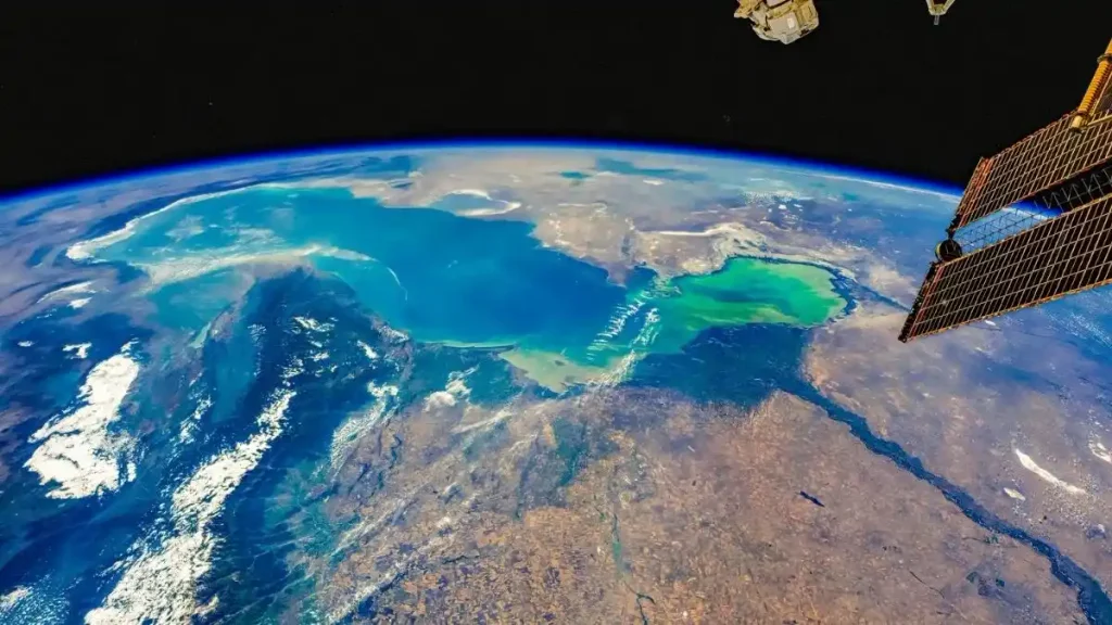 Oceanos - Terra - Vista do espaço